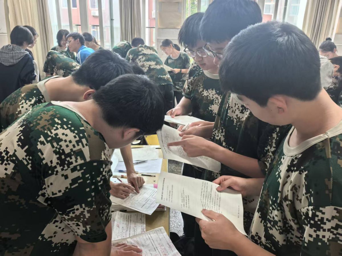 聚焦课堂精研教学 赋能教师专业成长——平顶山市第二高级中学开展职称参评教师课堂教学听评活动