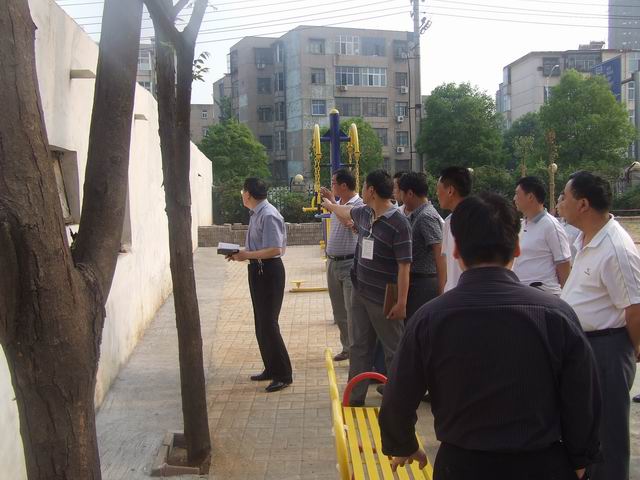 市二高：抓安全时刻不松懈