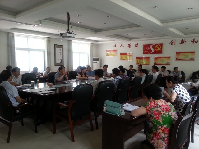 市二高：抓教代会提案落实 促学校民主管理
