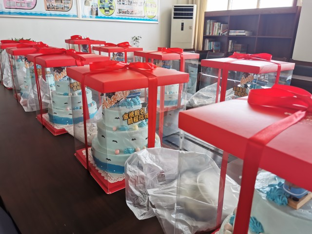 鸿运当头赠学子 一帆风顺迎高考 ——平顶山市二高为高三学子送祝福