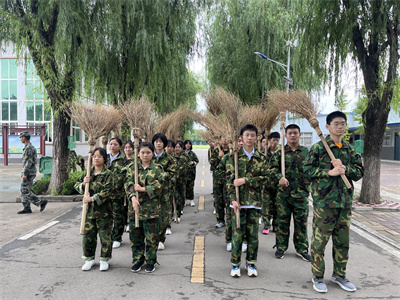 劳动创造美，实践展风采——市二高开展研学实践活动之劳动教育