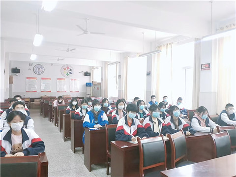 “学习二十大，强国复兴有我”——市二高开展学习贯彻二十大精神活动