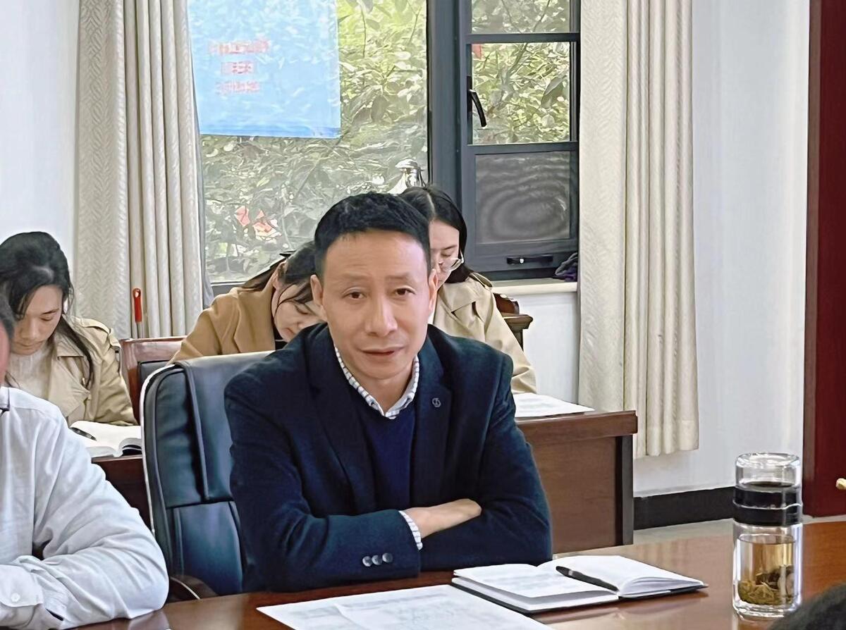 明得失以扬长避短 深蓄力以砥砺前行——市二高高三年级召开一模成绩分析会议