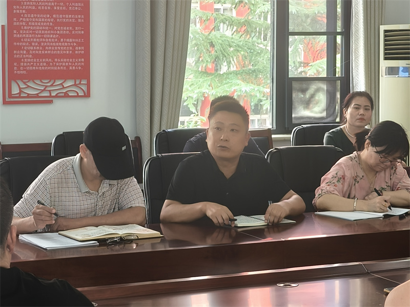 精研教学提质量，同心协力创新篇——平顶山市二高召开新学期教学工作会议