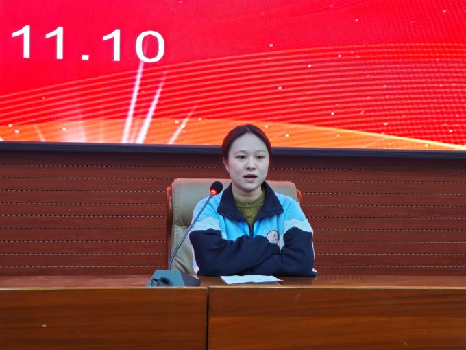 青春接棒启新程  服务校园谱新篇 ——平顶山市二高举行学生自主管理中心换届选举大会