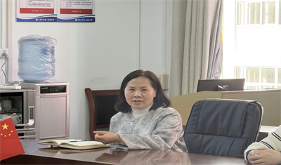 慧伴青春暖花开，家校同心护成长 ——平顶山市二高第四期家长沙龙活动顺利召开